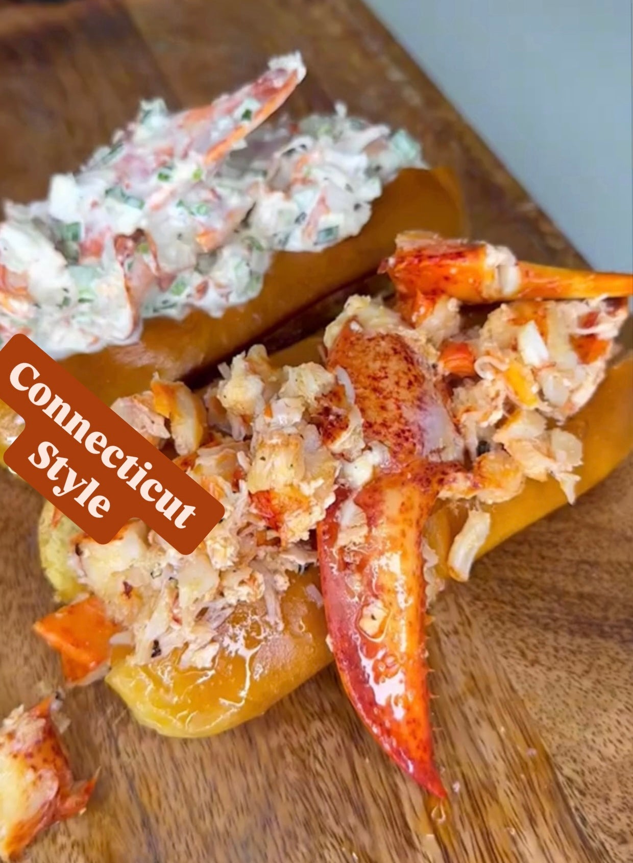 Lobster Roll (Connecticut Style)